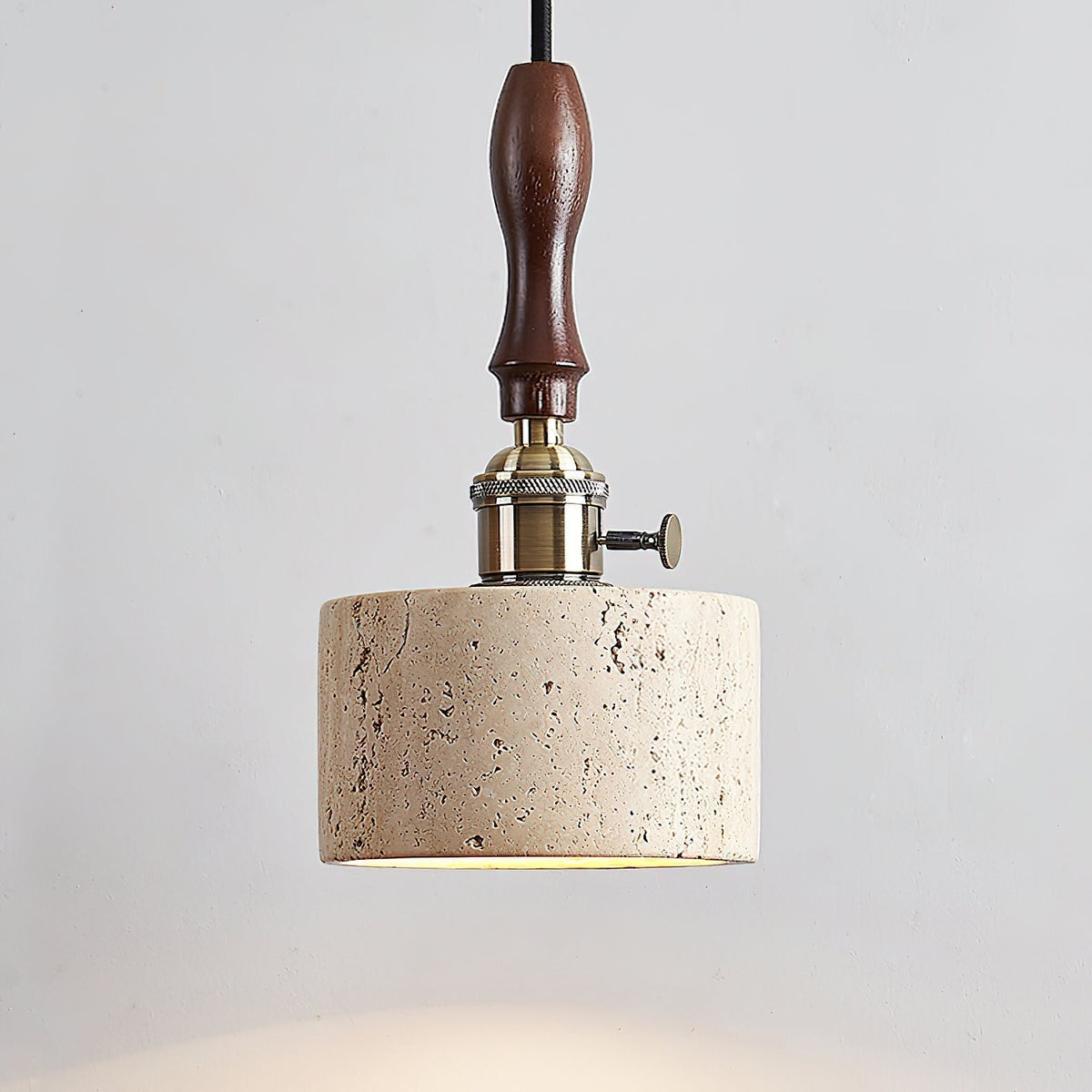Sycaran Suspension Noyer Travertin Moderne