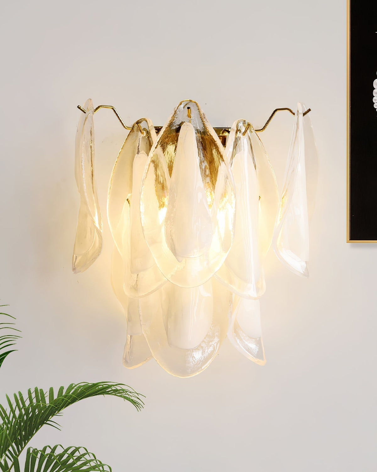 Opheli Petal Glass Wall Lamp-Neutral Decor