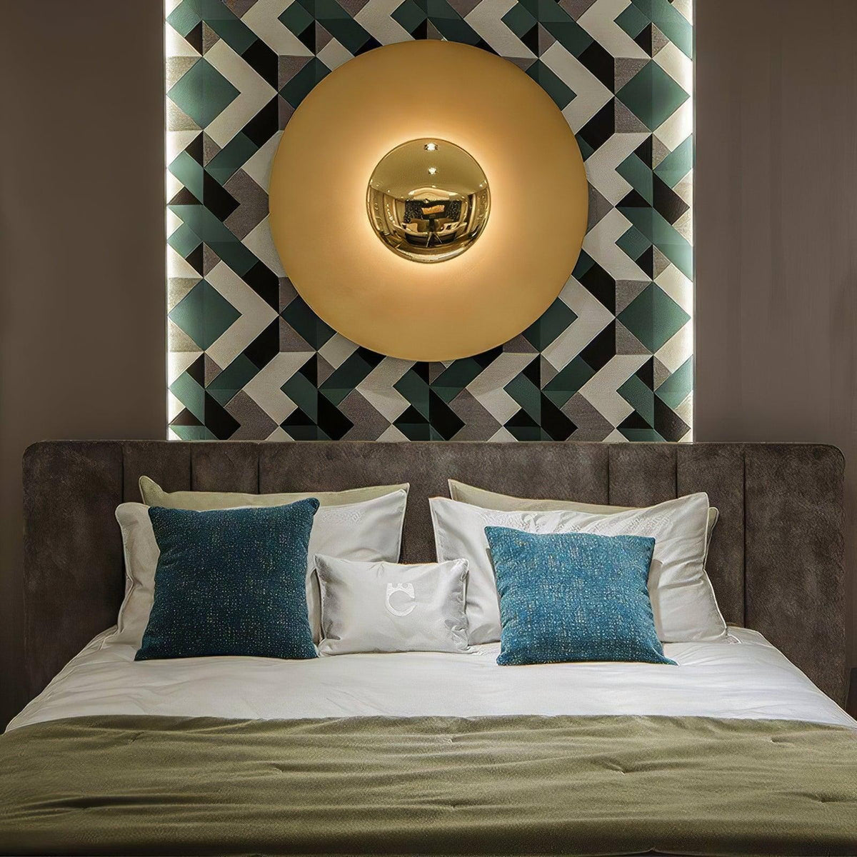 Sirixel Simplicity Glow Plug-in Wall Light-Cielum