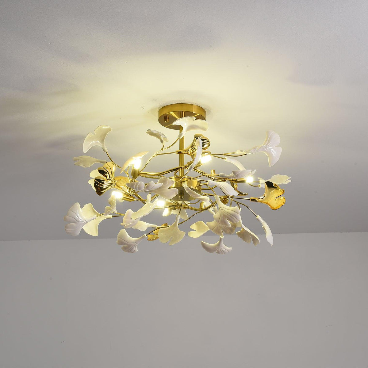 Auriora Suspension en Céramique Feuilles Gingko Dorée
