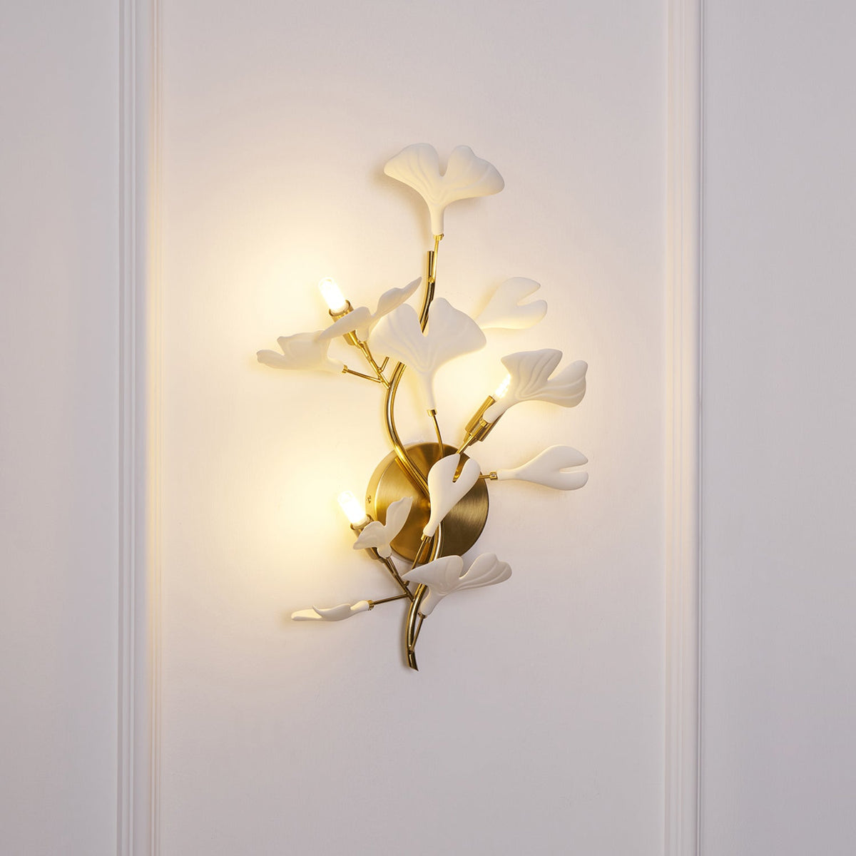 Wall Lamp Gingko Ceramic Petal Shades Gold Art Nouveau-Neutral Decor