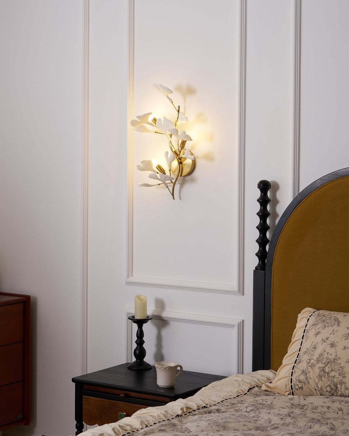 Wall Lamp Gingko Ceramic Petal Shades Gold Art Nouveau-Neutral Decor