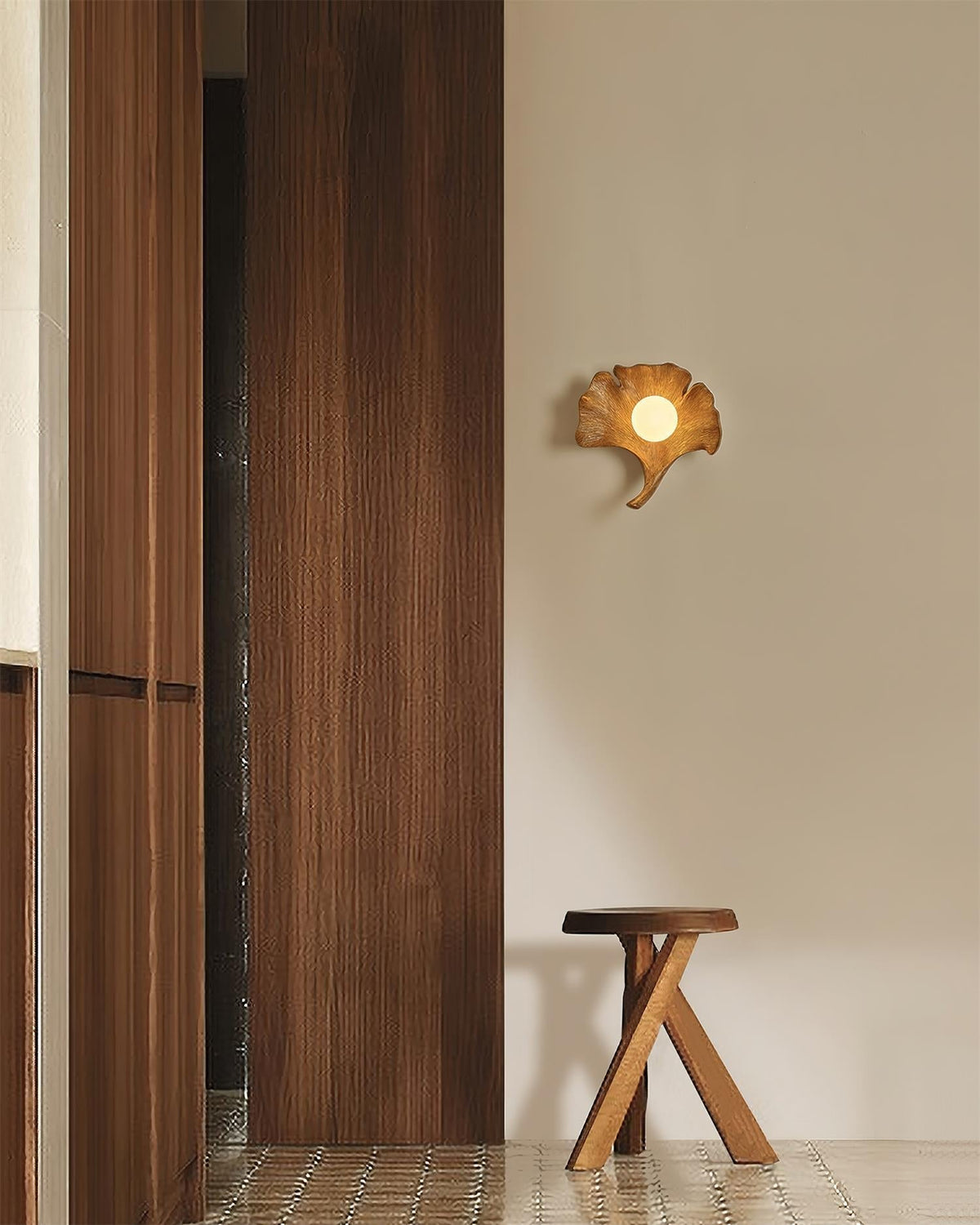 Olivia Ginkgo Leaf Shape Wall Lamp-Neutral Decor