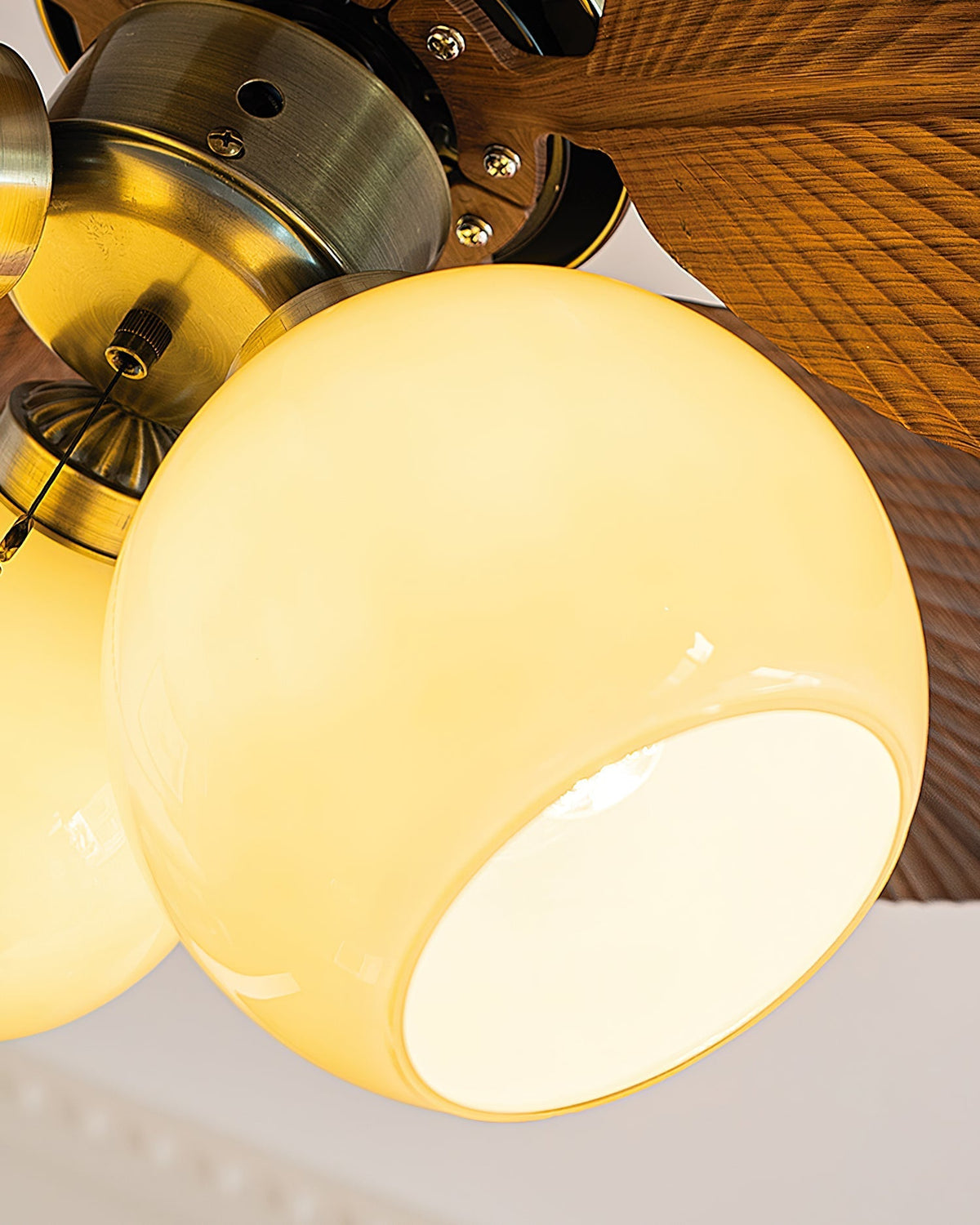 Detail of the E27/E26 bulb base within the light fixture.