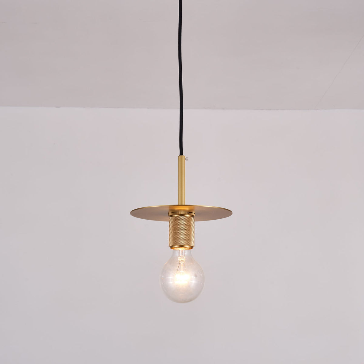 Elvara Suspension en Laiton Nordique Moderne