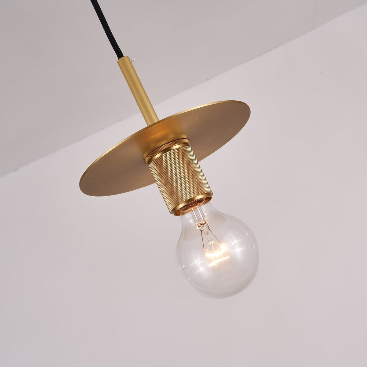 Elvara Suspension en Laiton Nordique Moderne