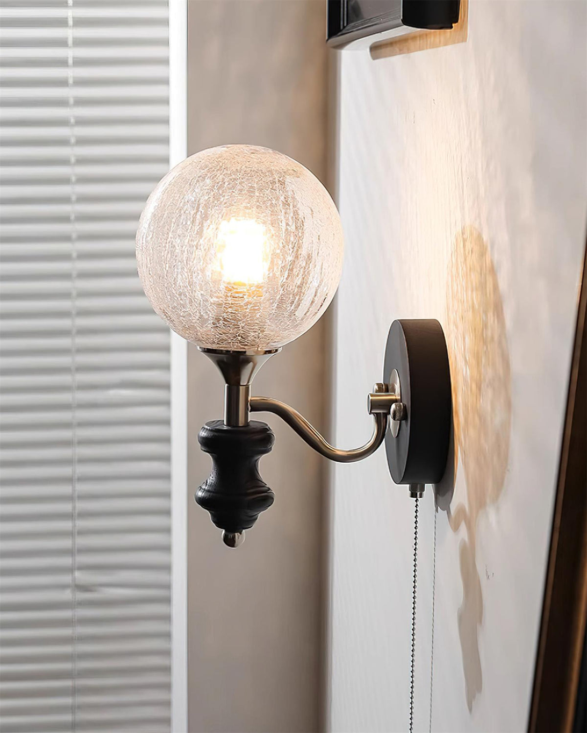 Duvin Frosted Glass Vintage Wall Lamp-Neutral Decor