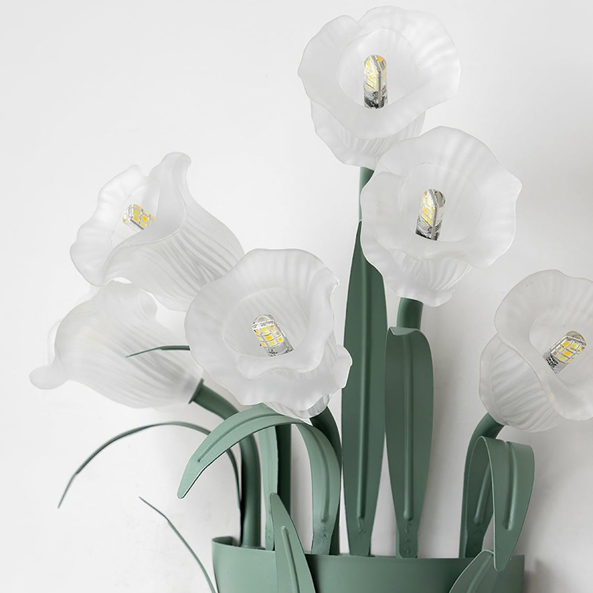 Lunafleur Lily Wall Lamp-Neutral Decor