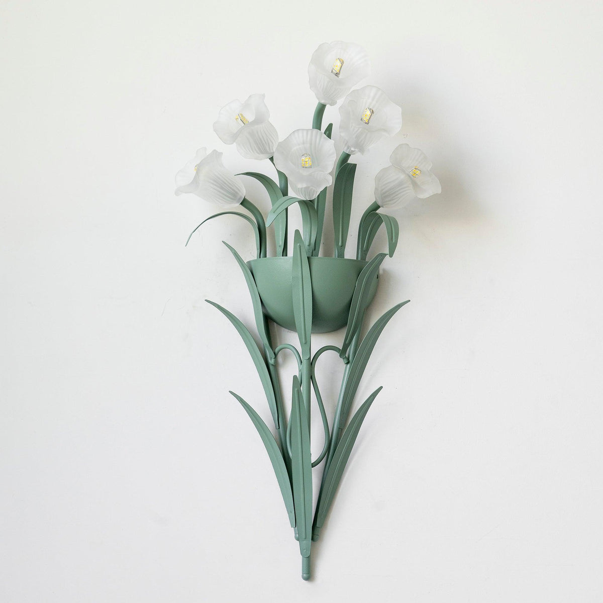 Lunafleur Lily Wall Lamp-Neutral Decor
