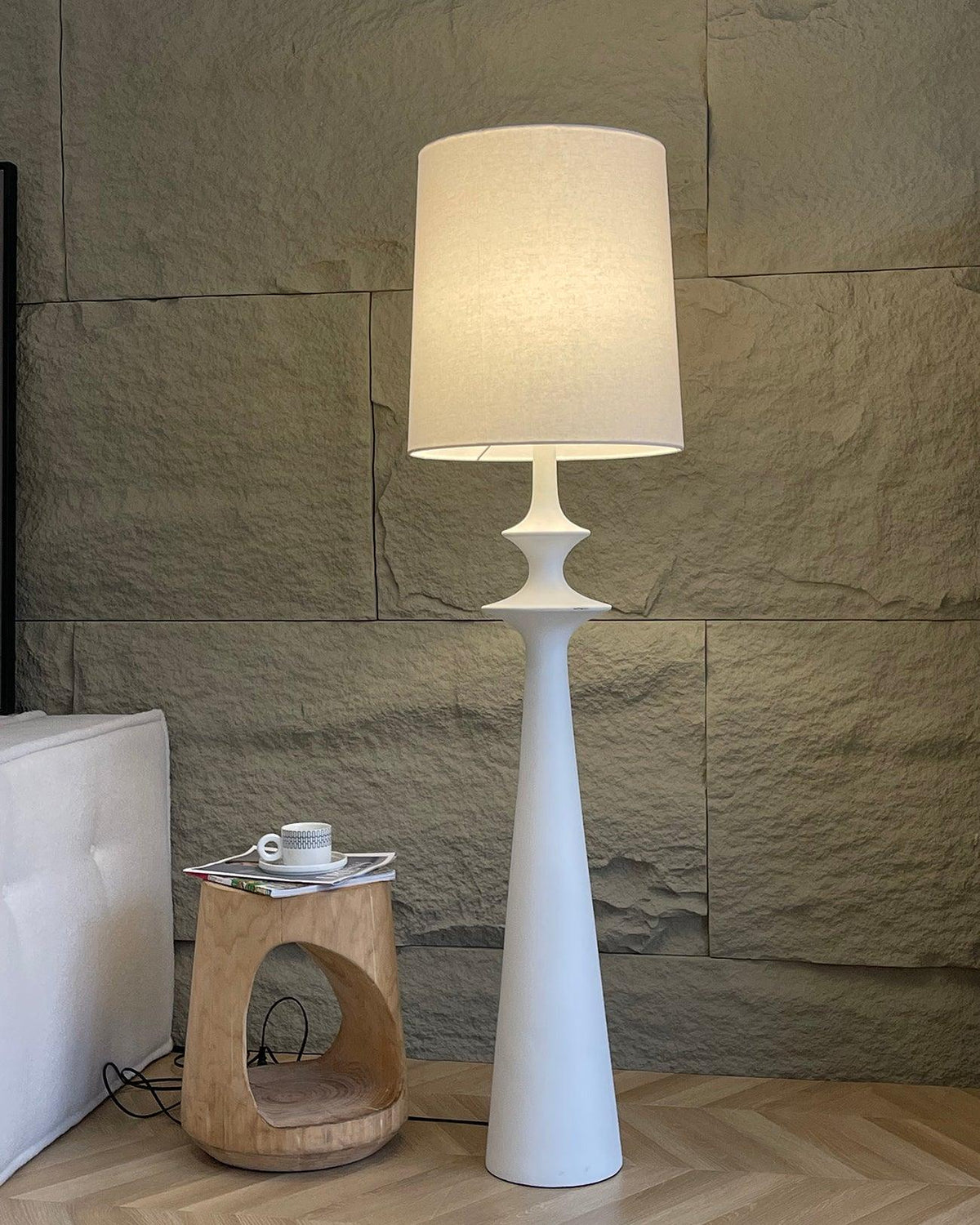Elaiielle Lampadaire
