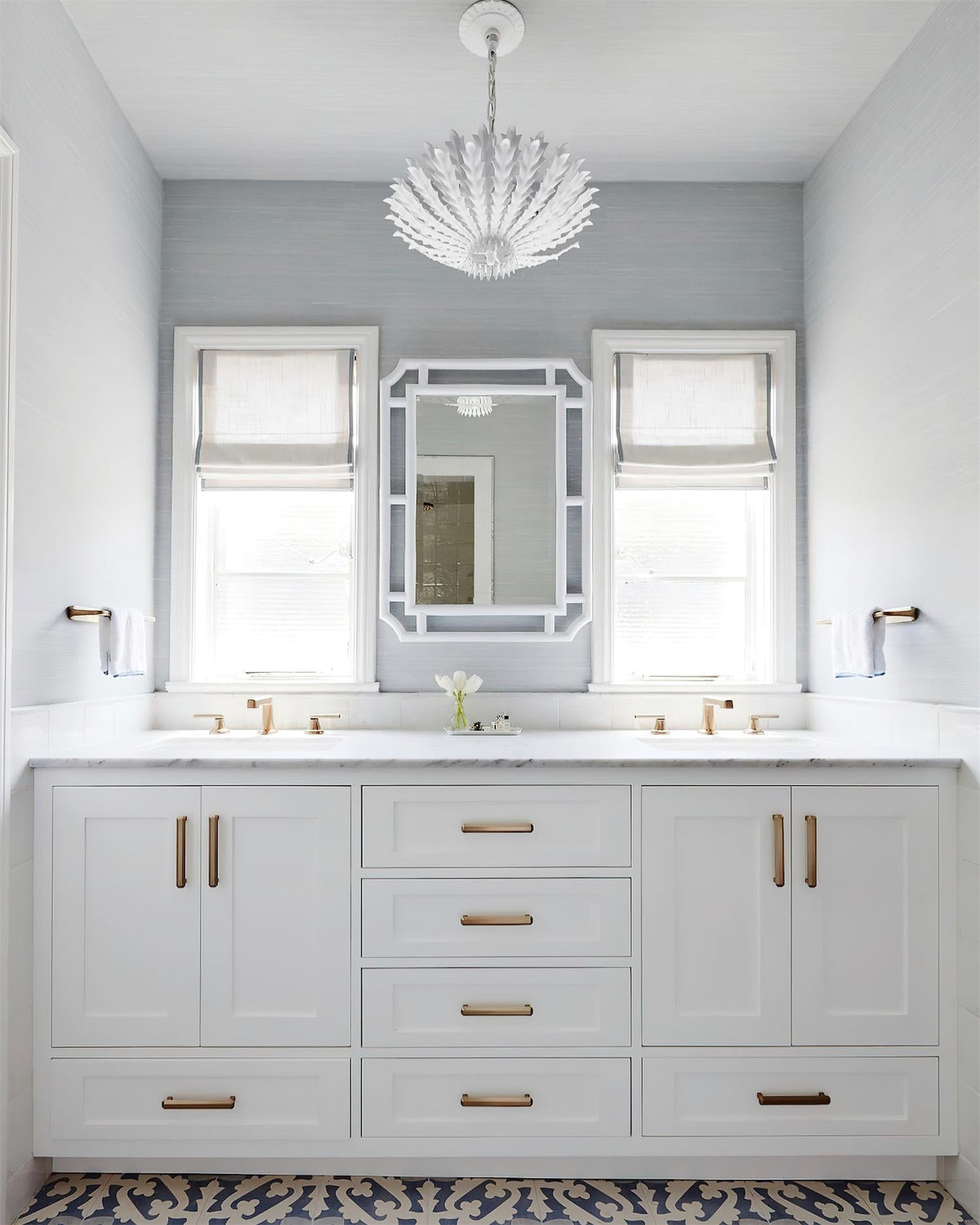 Geyon Golden Leaf Chandelier-Neutral Decor