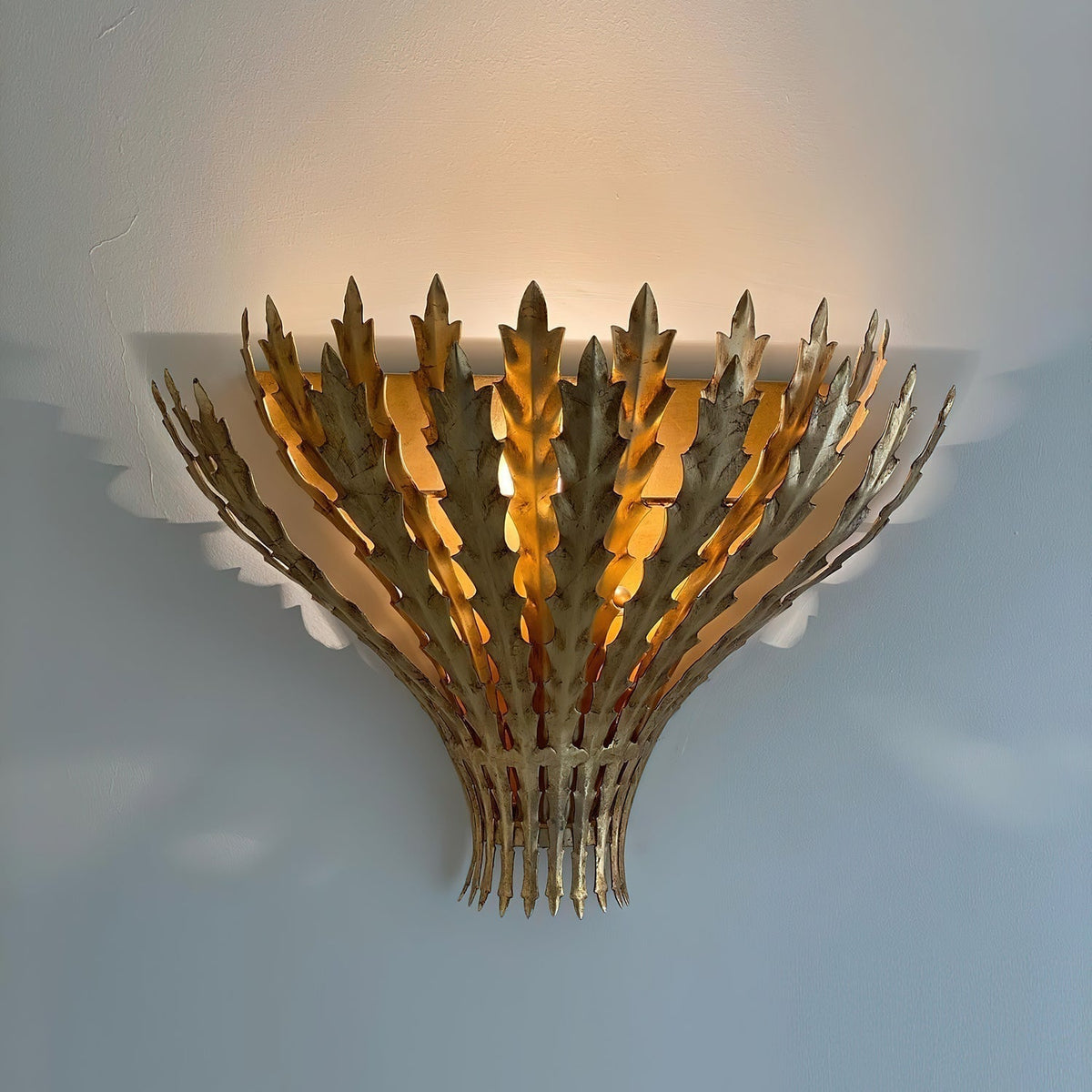 Hampton Wall Light Handmade Leaf Motif Elegant-Neutral Decor
