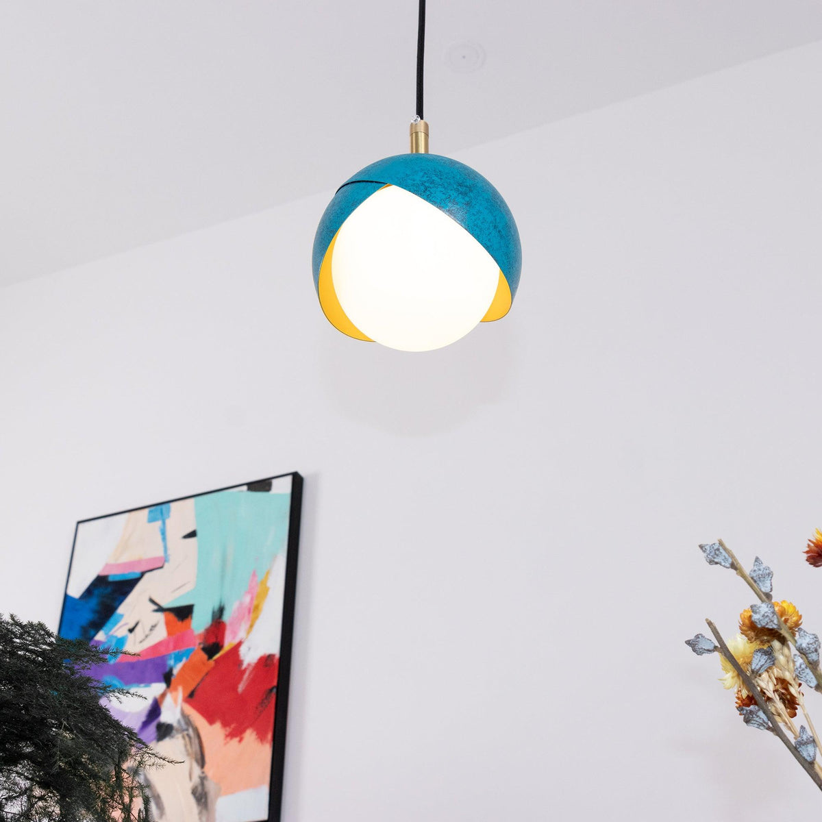 Orlisse Lampe Suspendue en Laiton Globe Opale Emboîté Moderne