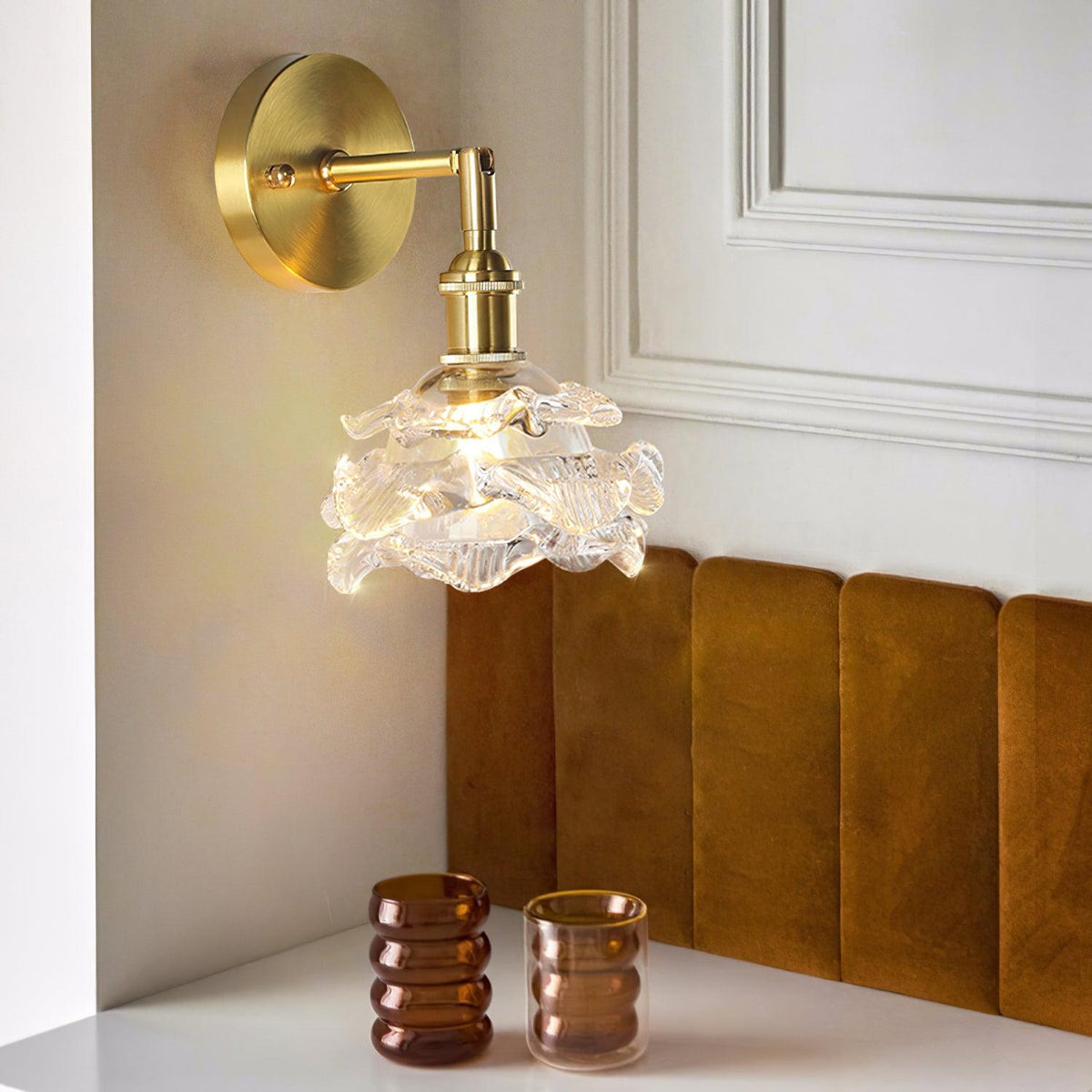 Petal Applique Murale Vintage en Laiton