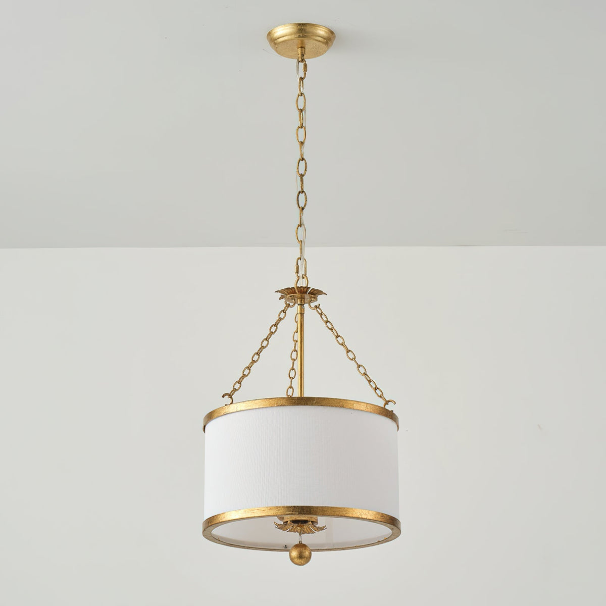 Close-up on the E14/E12 bulb base fixture.