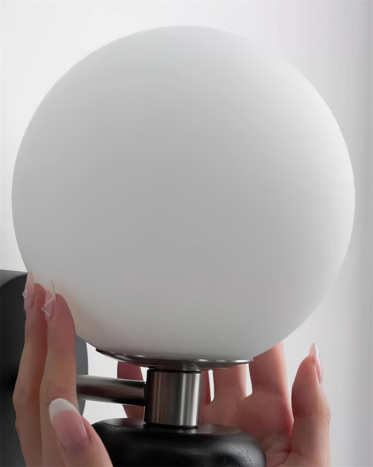 Evelo Modern Globe Wall Lamp-Neutral Decor