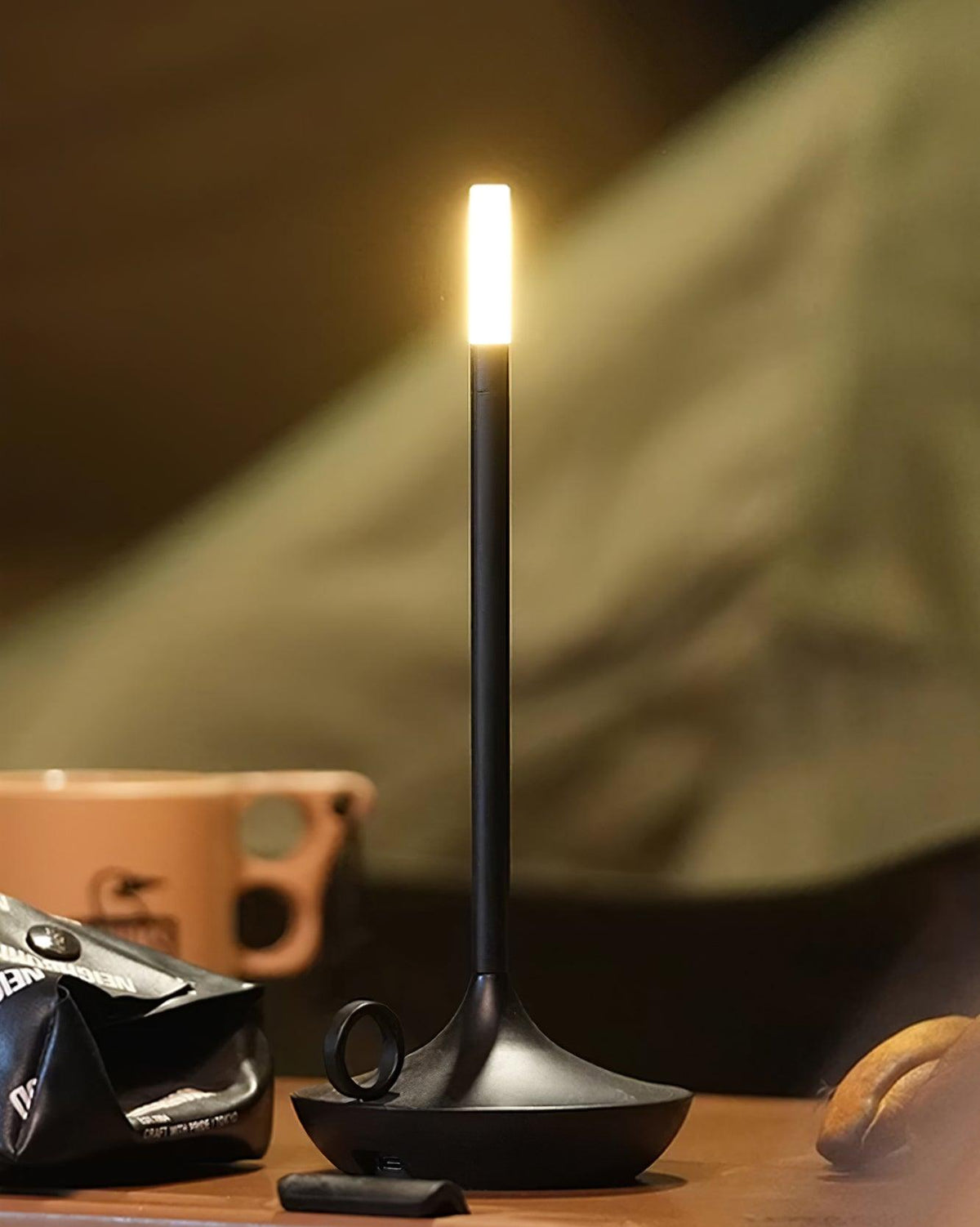 Latin Lampe de Table