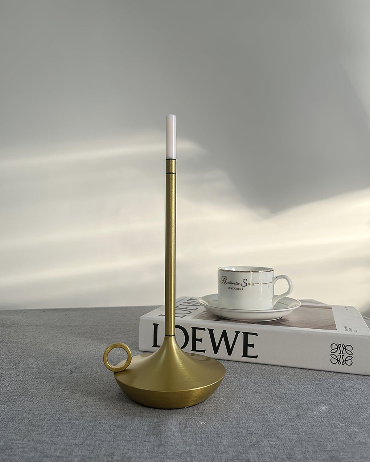 Latin Lampe de Table