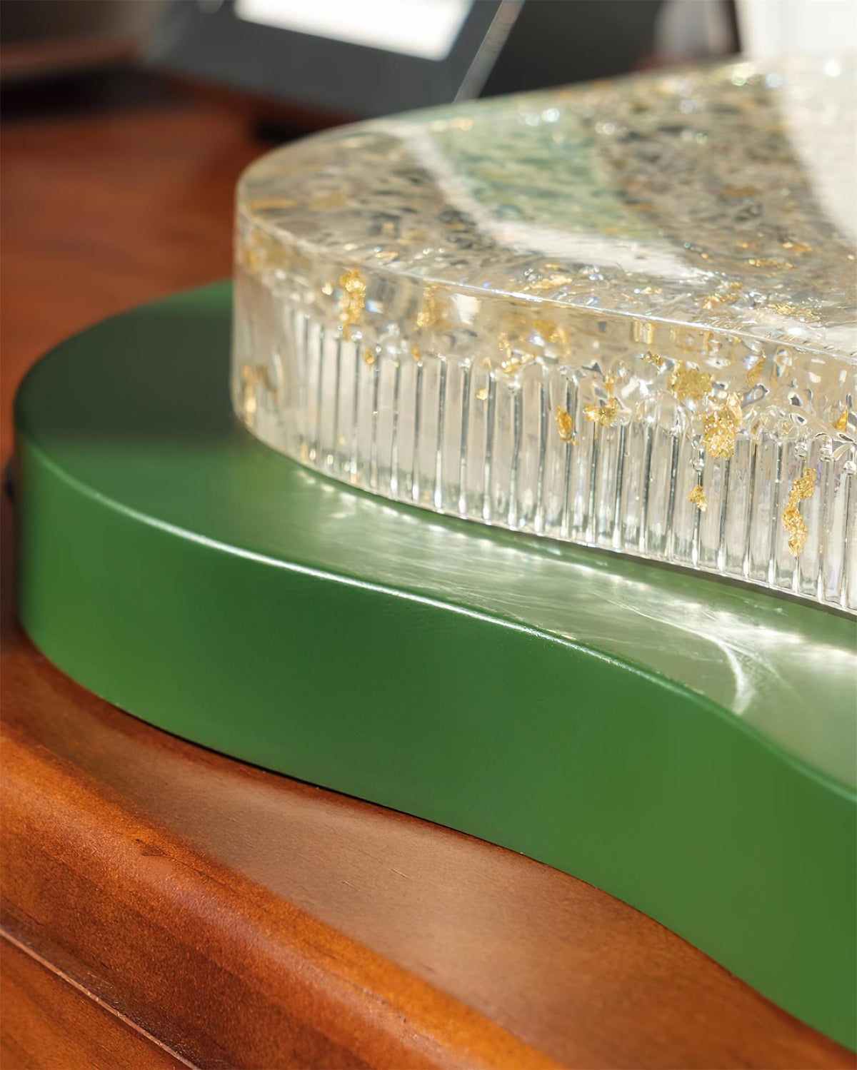 Ceiling Light Irregular Shape Resin Gold Leaf Modern Artistic Green-Neutral Decor