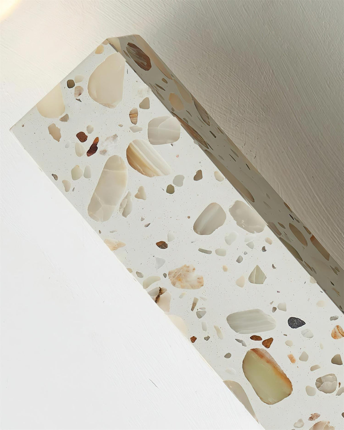 Renaelle Applique Murale en Terrazzo