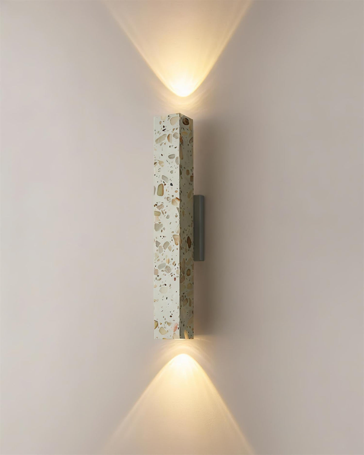 Renaelle Applique Murale en Terrazzo