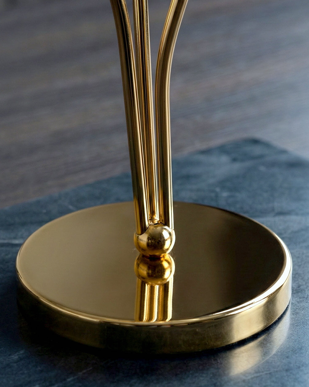 Thara Lampe de Table