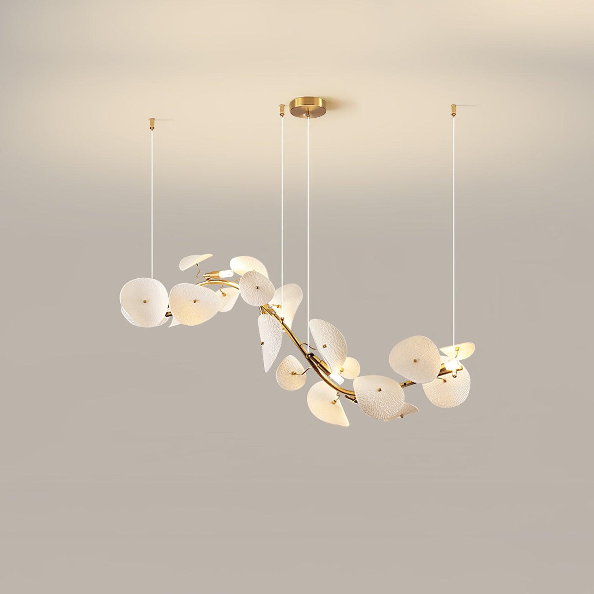 Pavaira Lustre en céramique à pétales d'élégance moderne
