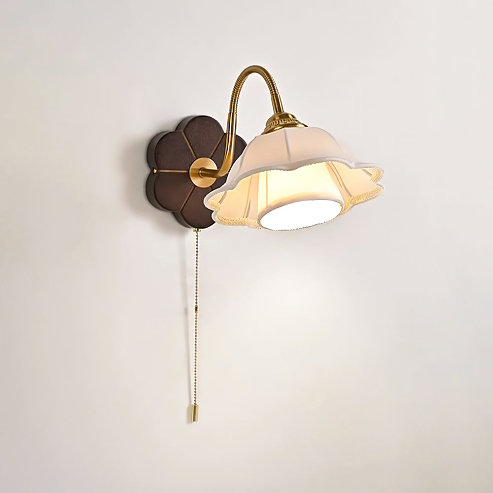 Maribel Vintage Flower Wall Lamp-Neutral Decor