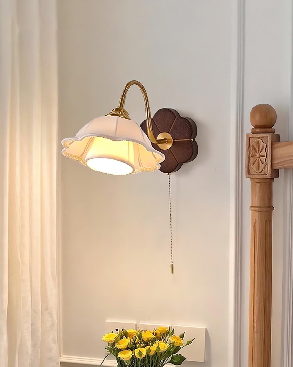 Maribel Vintage Flower Wall Lamp-Neutral Decor