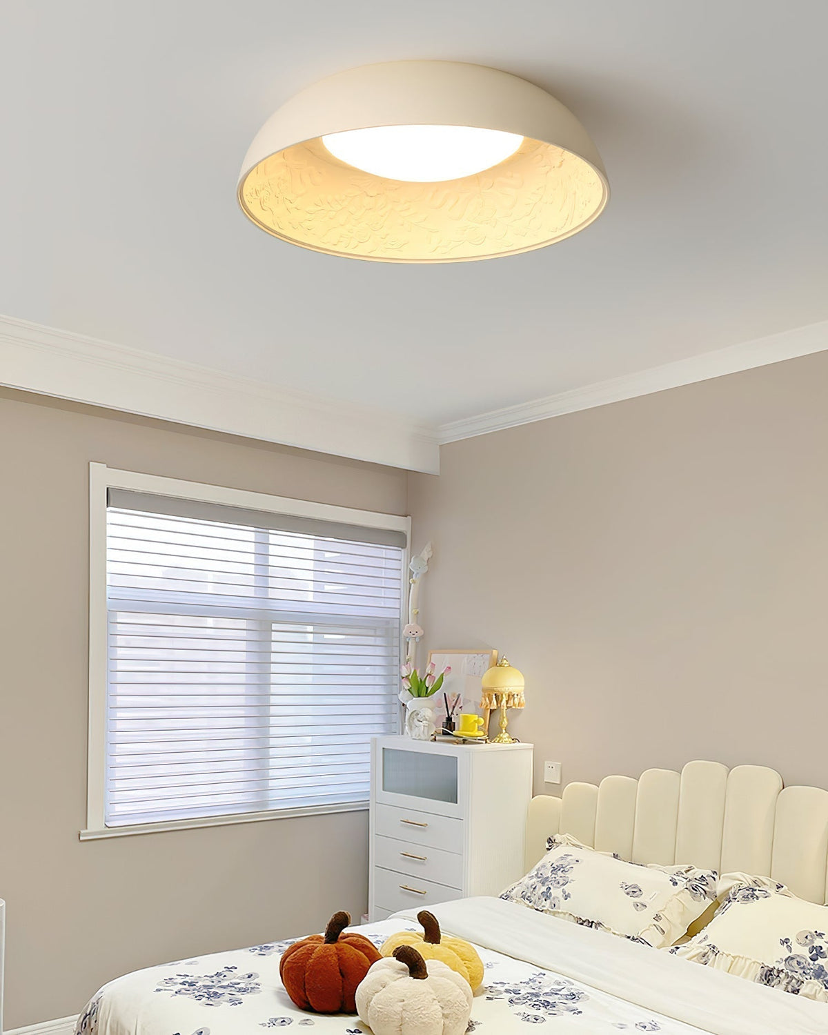 Serava Ceiling Light Floral patterns-Neutral Decor