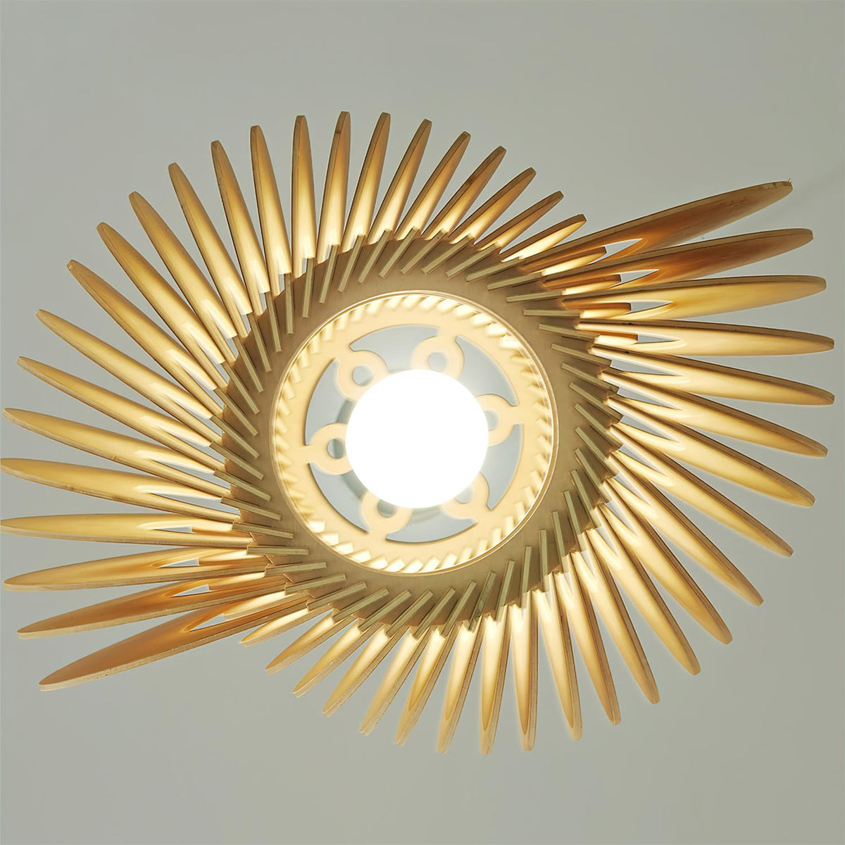 Rinaena Suspension en Bois
