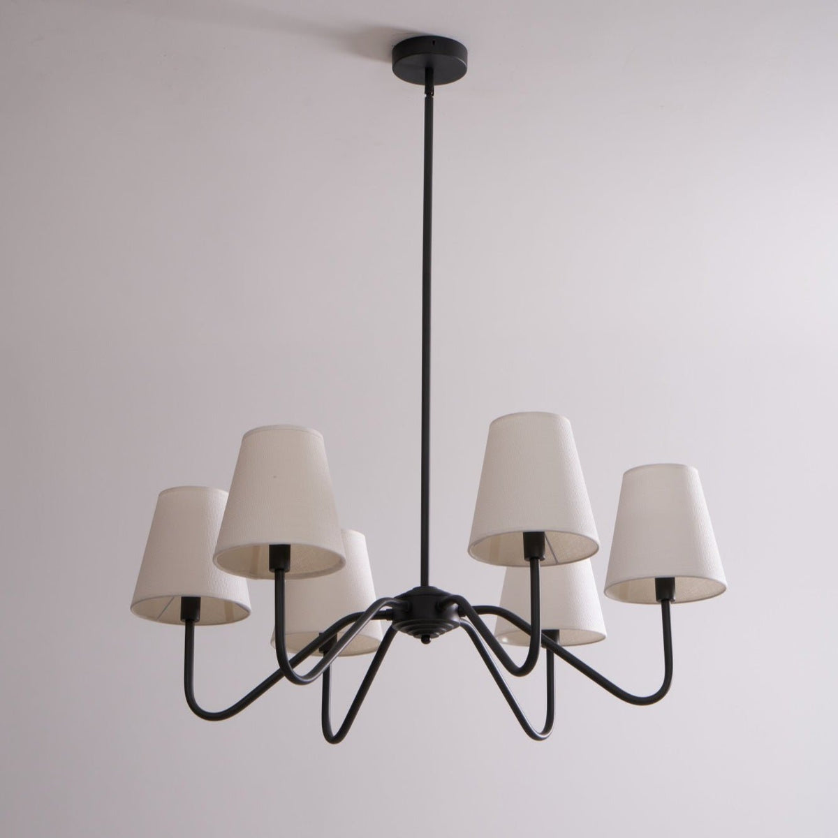 Delaine Lustre Classique Noir en Tissu Lumos