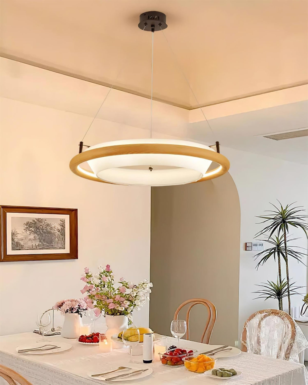 Minachel Lustre