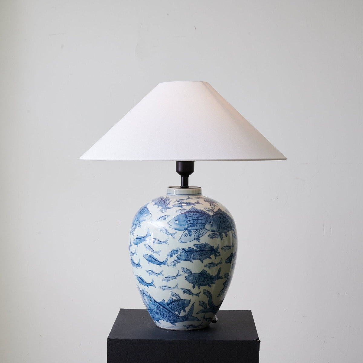Tel Lampe de Table en Tissu Traditionnelle