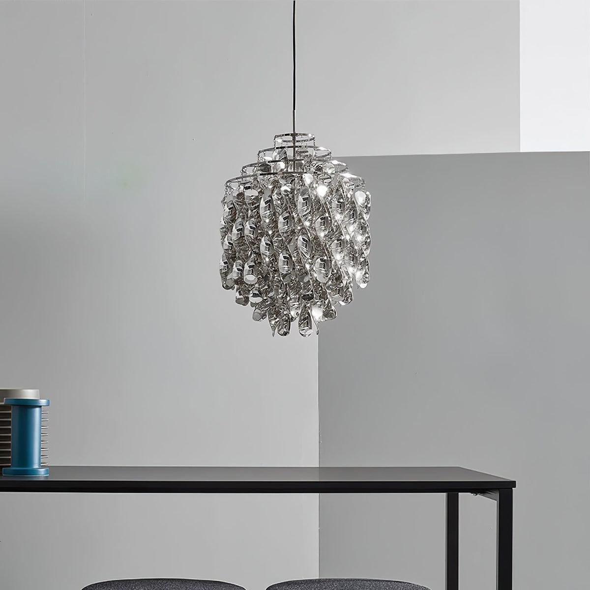 Perine Luxe Acrylique Lustre