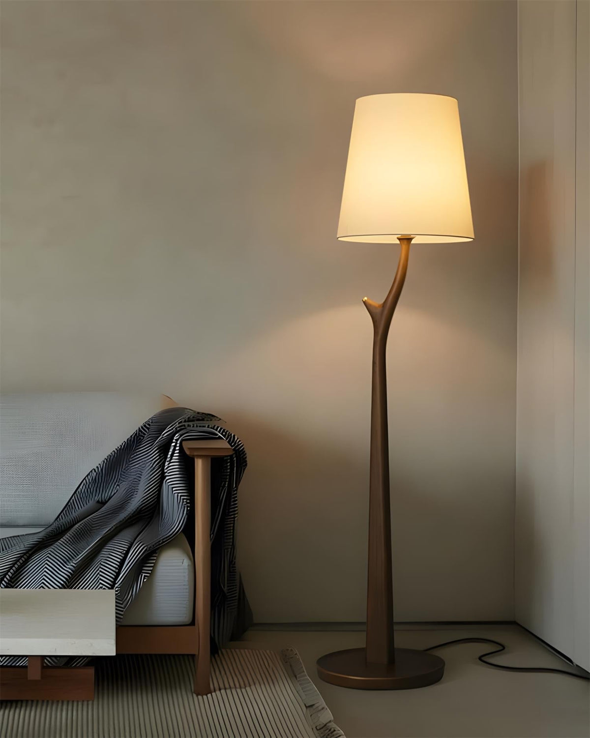 Norinia Lampadaire