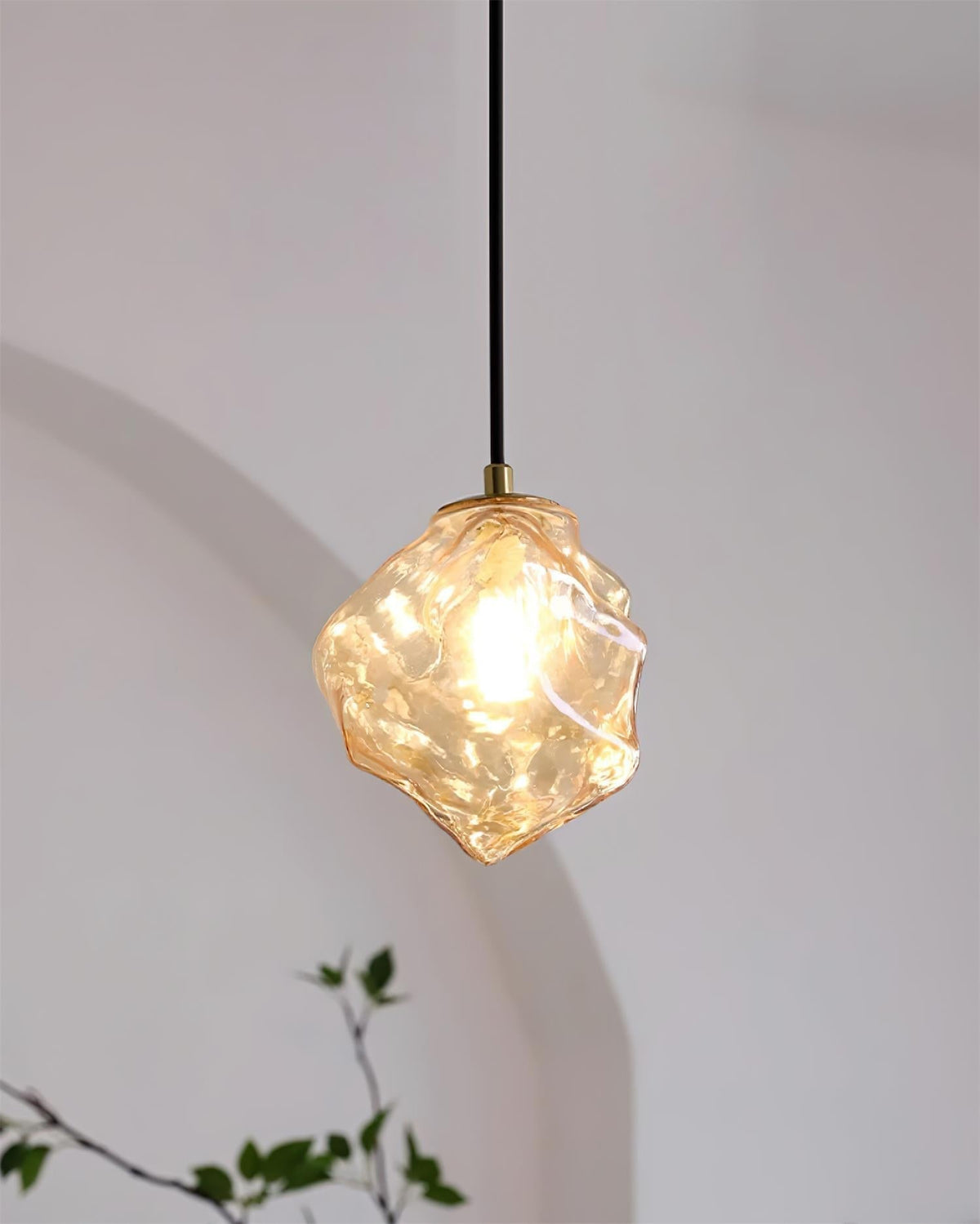 Elaeria Suspension