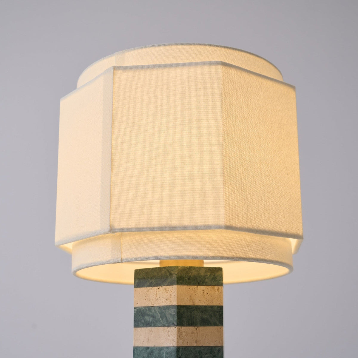 Stripes Lampe de Table en Tissu