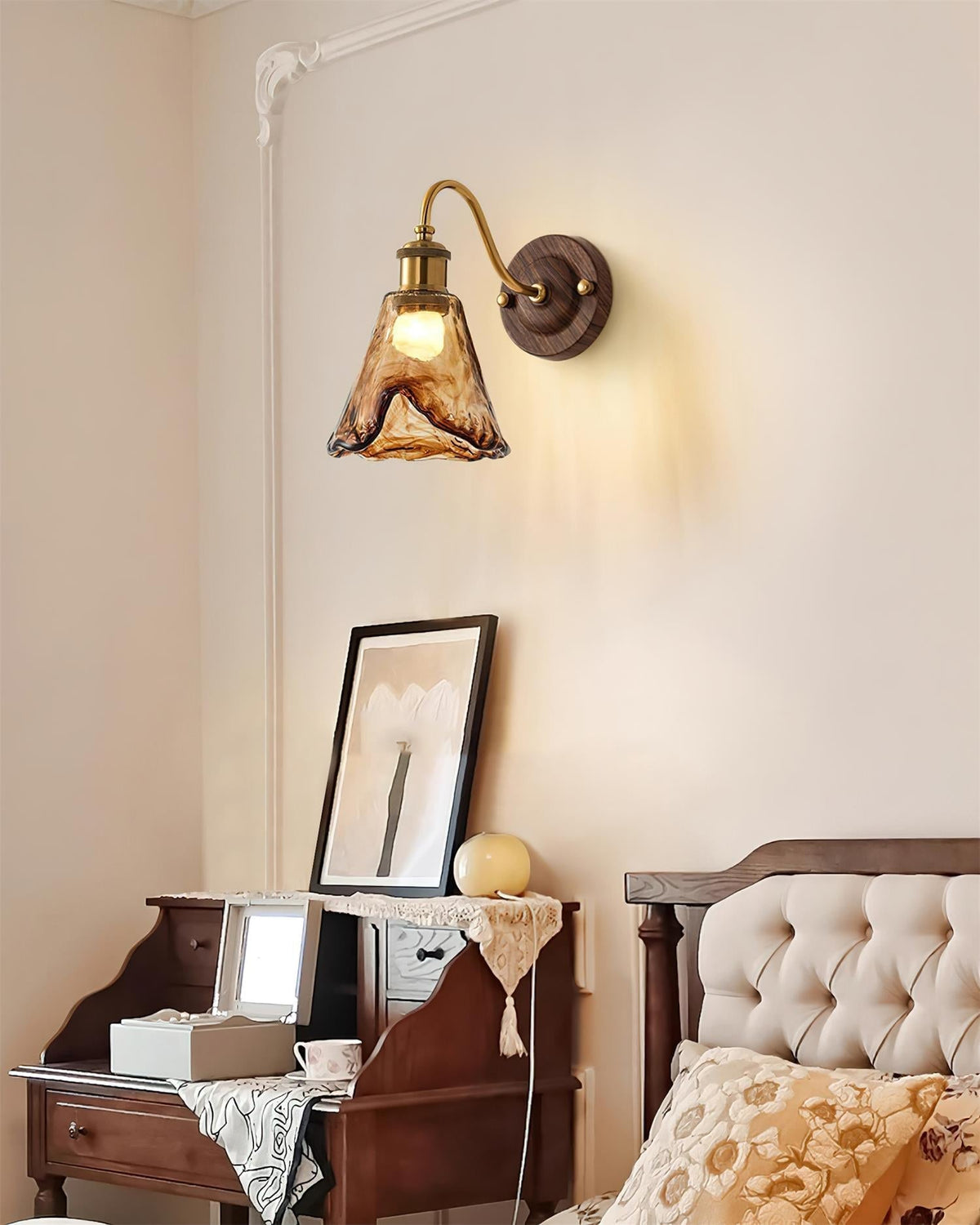 Nalia Wall Lamp Amber Glass Walnut Gold Vintage-Neutral Decor