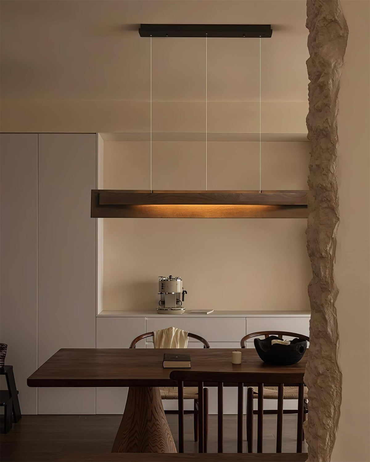 Elaelena Suspension