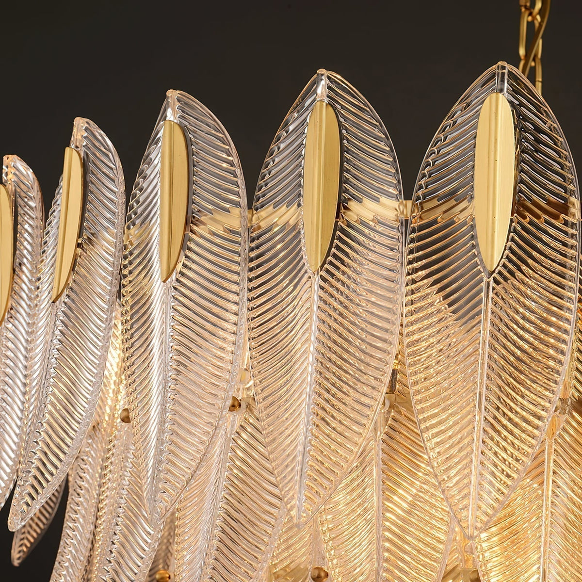 Ivthayra Lustre Postmoderne en Laiton et Verre de Luxe