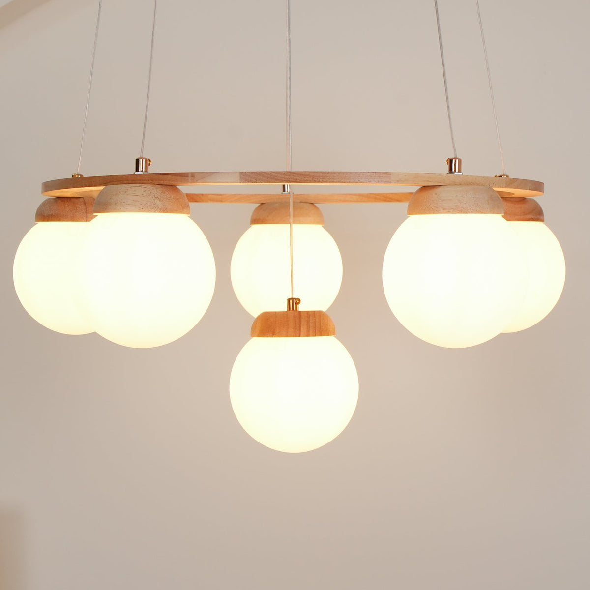 Vivelia Lustre en Bois avec Anneau et Globes