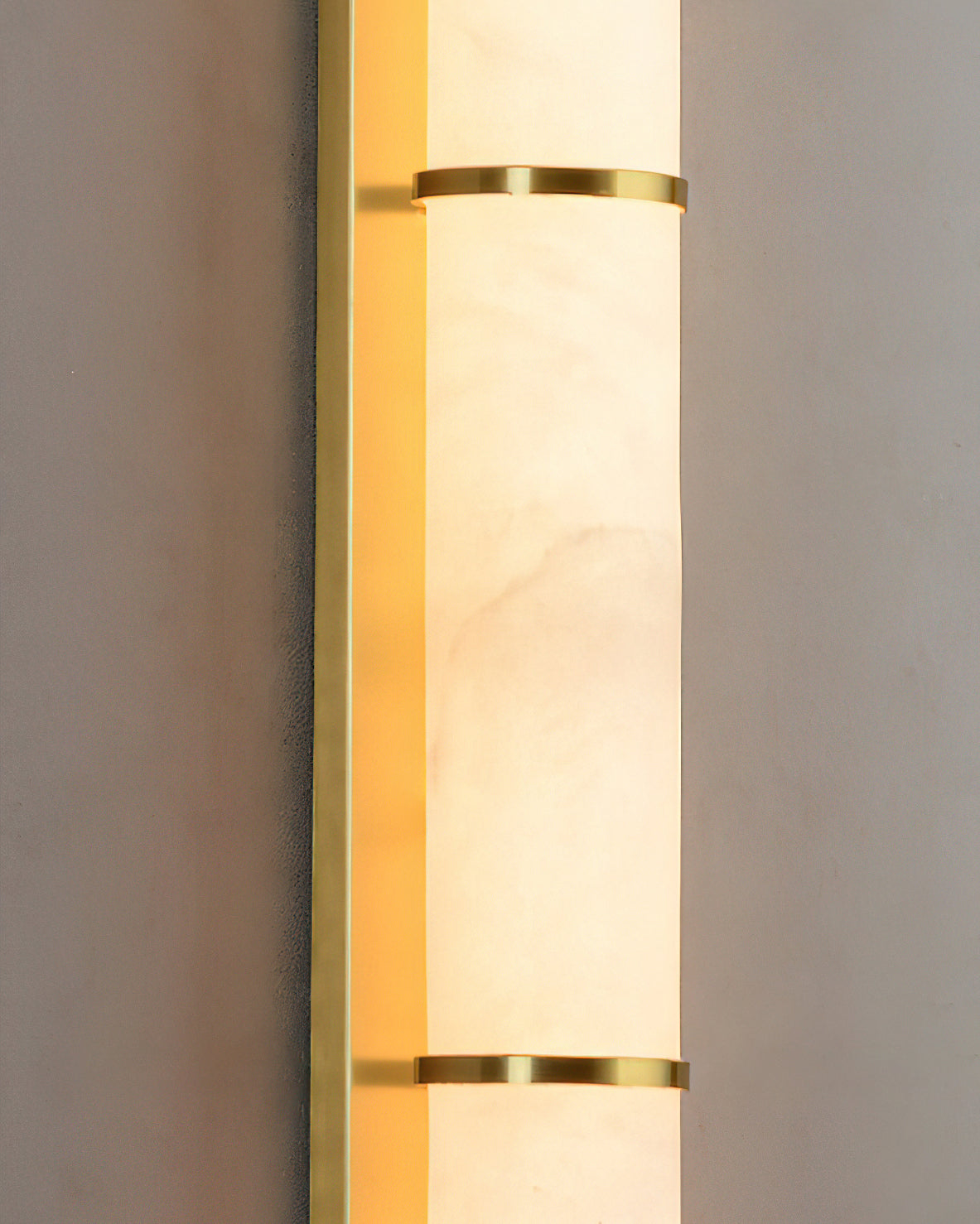 Dimensional drawing of the 60cm Olmirira Alabaster Wall Light.