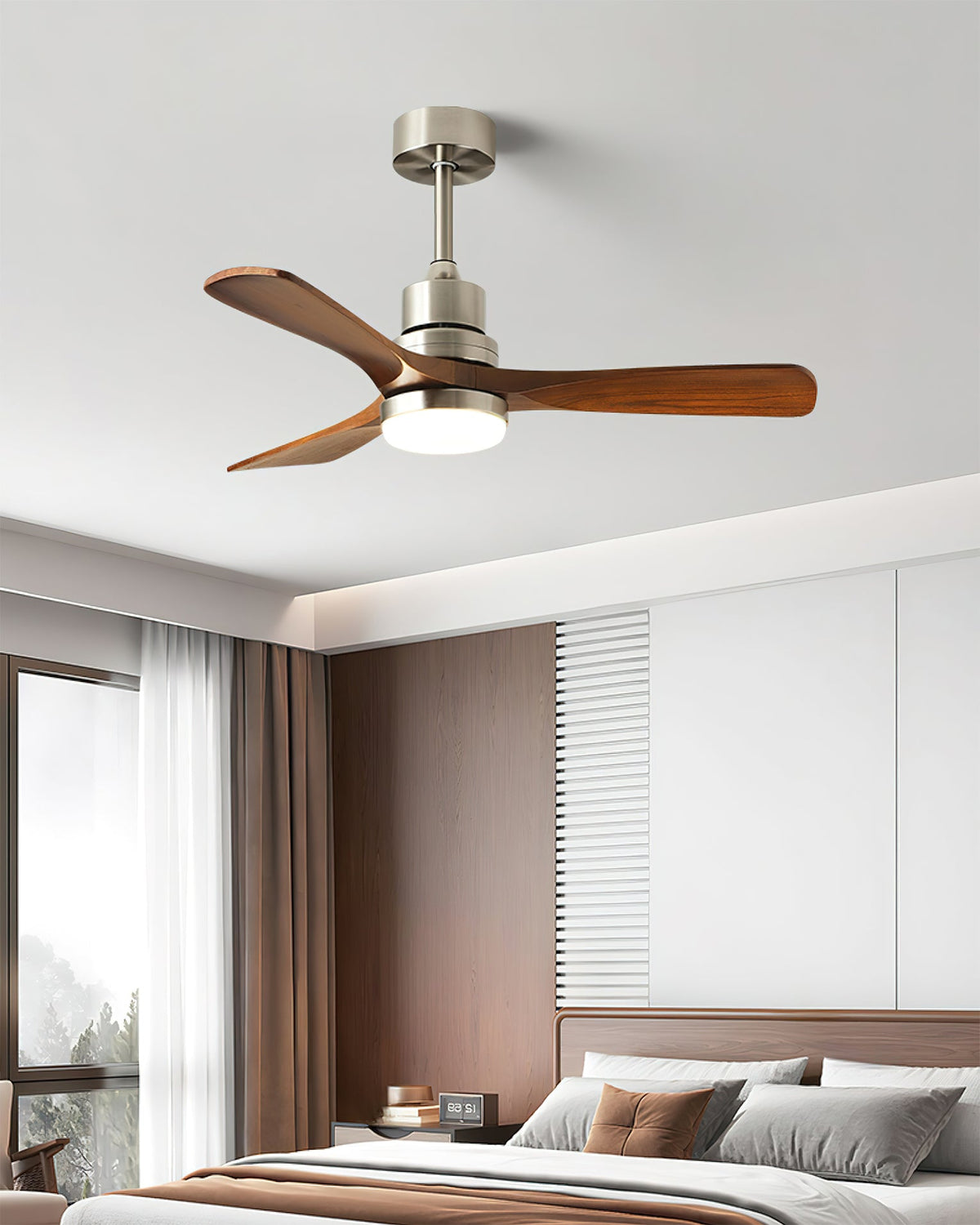The nickel-colored finish of the fan's central housing.
