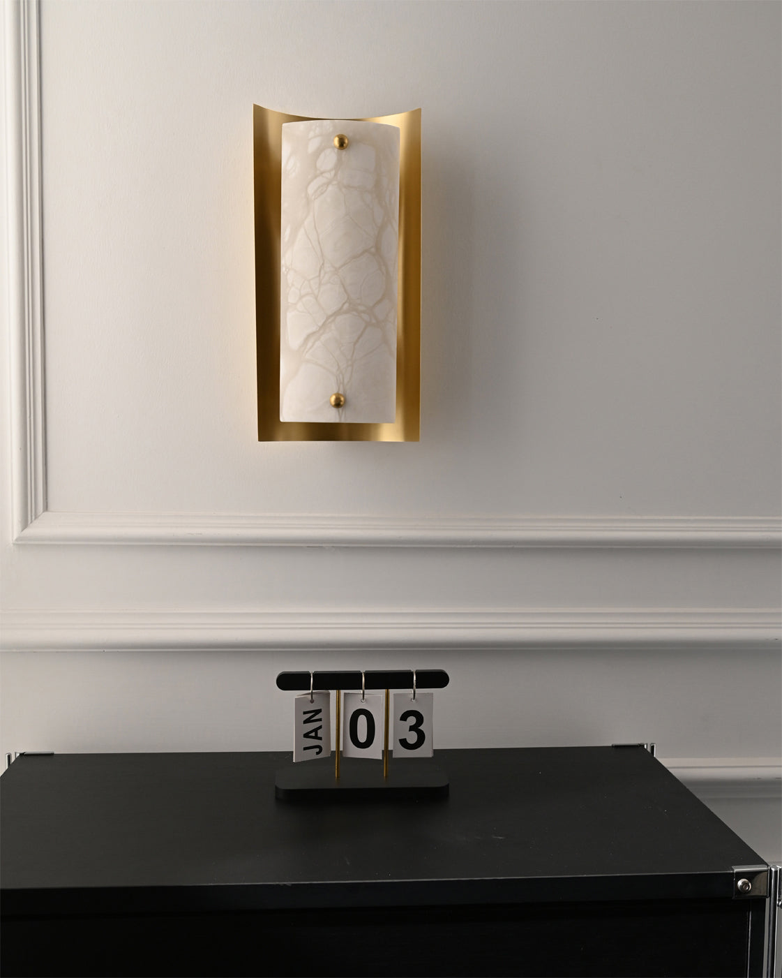 Product dimensions diagram for the Osman Alabaster Wall Lamp.
