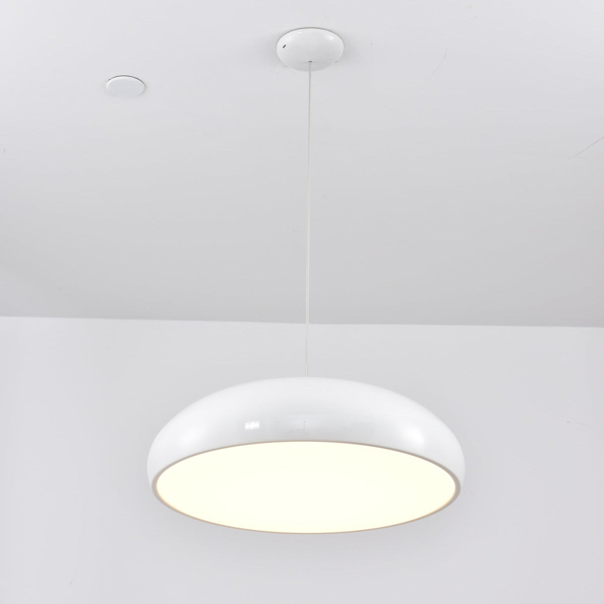 Calynda Suspension Minimaliste