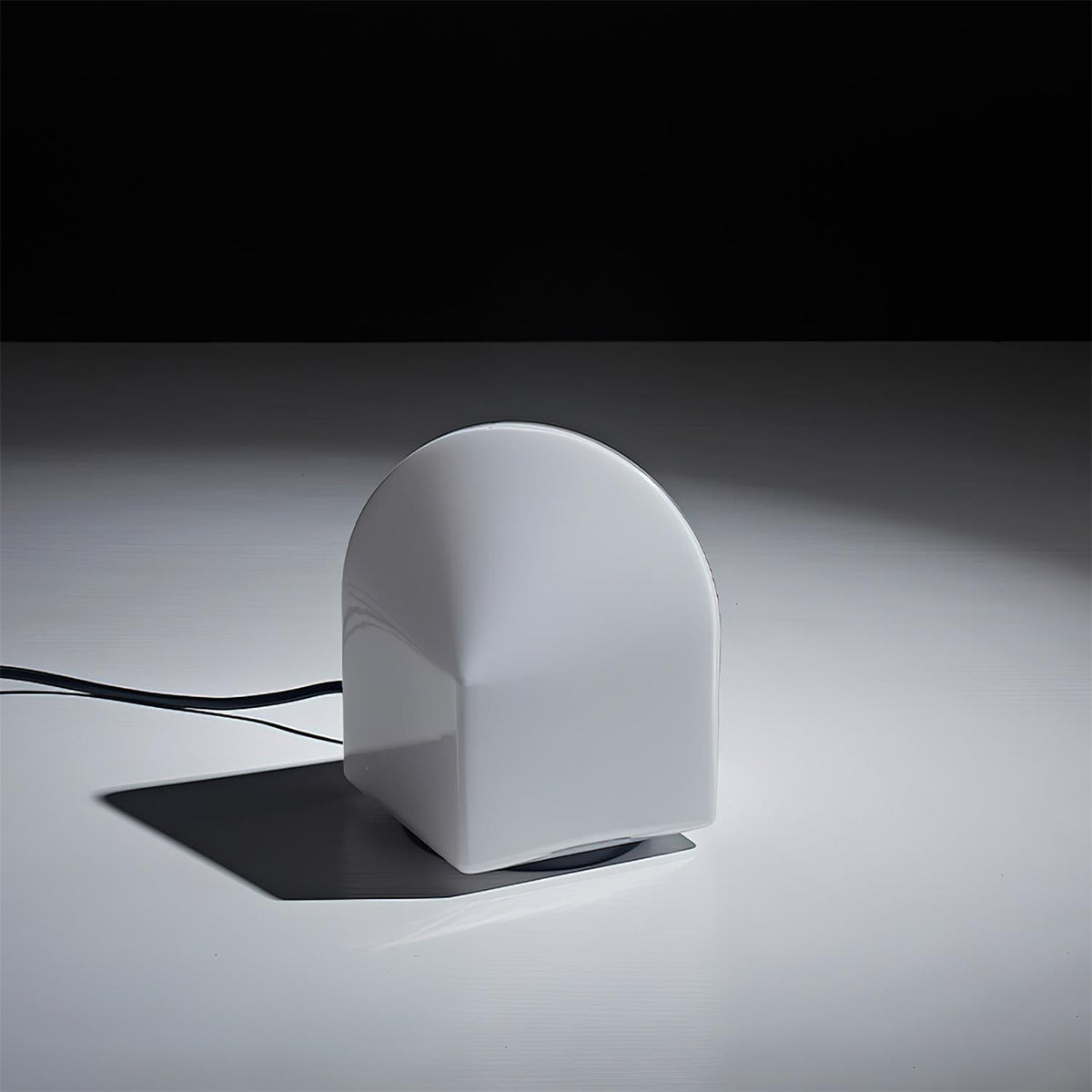Avenuira Lampe de Table