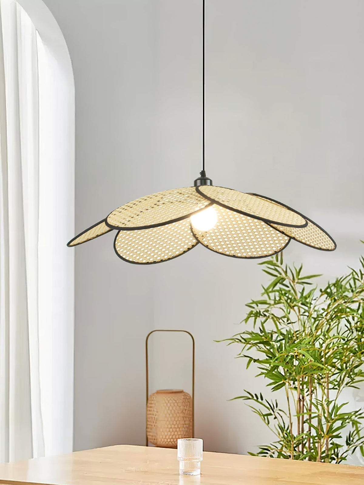 Saliona Premium Élégance Pétales Rotin Tissu Pendentif Lampe