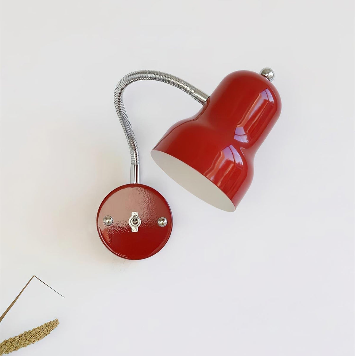 Feylo Red Wall Lamp-Neutral Decor
