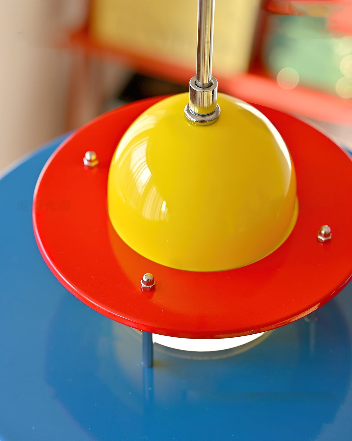 Detail shot of the metal construction and bulb housing.